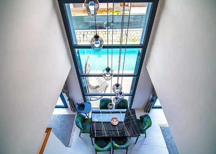 Unique 2 Villa *